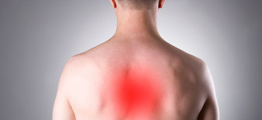 Bol je glavni simptom osteohondroze prsnog koša